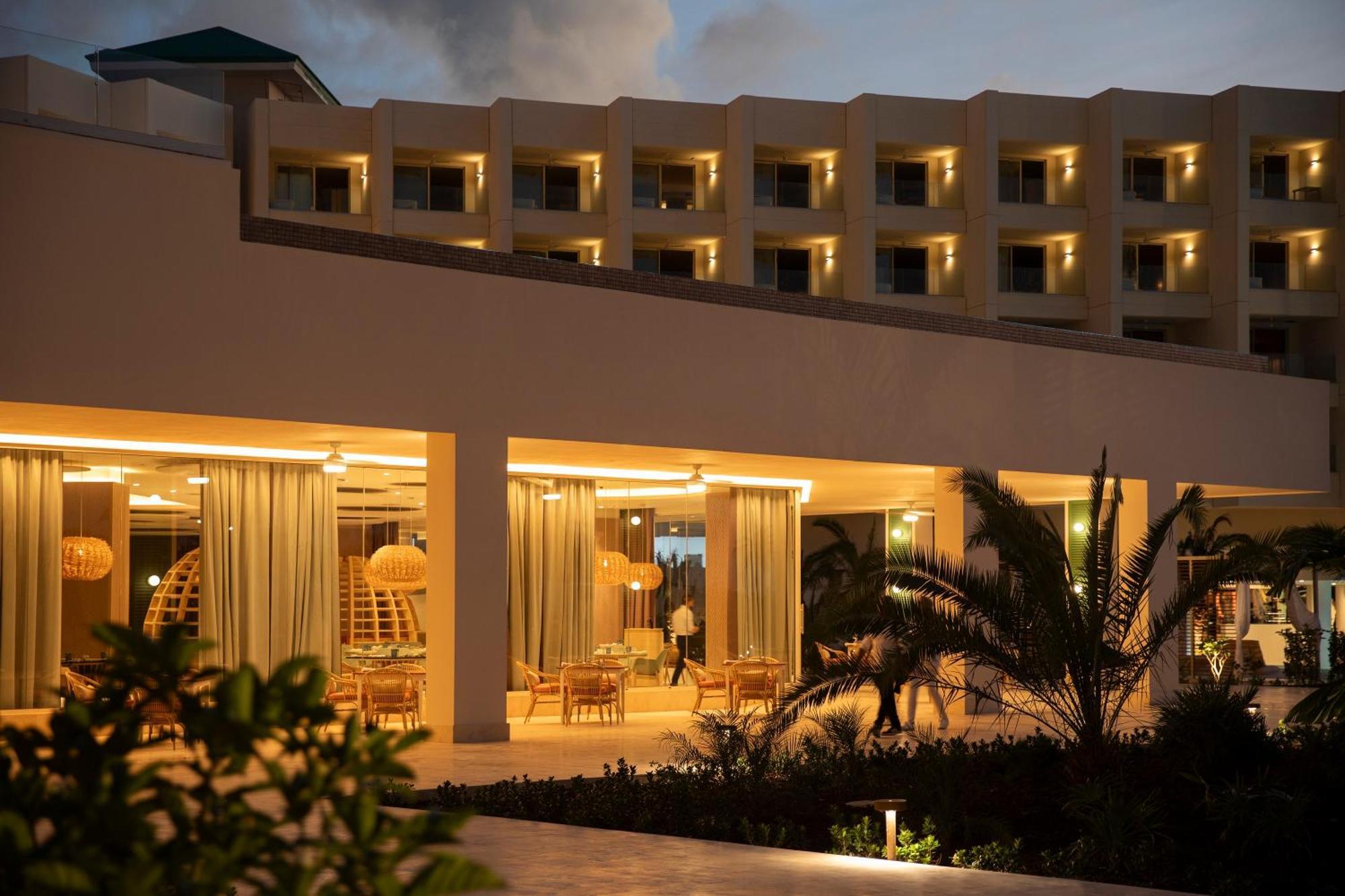 Hotel Joia Aruba By Iberostar Palm Beach Exterior foto
